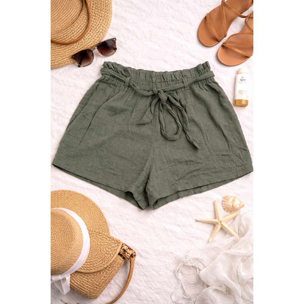 Hollister Ultra High Rise Shorts women's size extra small tie front green (149)